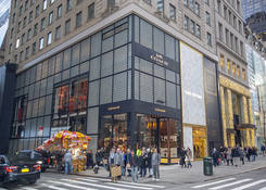 
                                	        685 Fifth Avenue: 685 Fifth Avenue | Coach
                                    